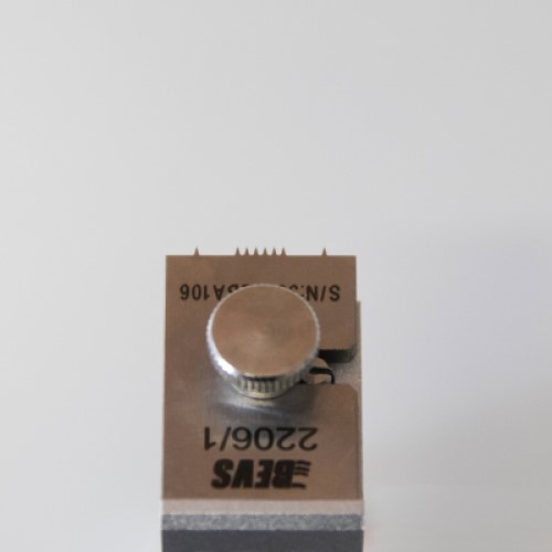 dao-cat-o-vuong-kiem-tra-bam-dinh-bevs2206.4 Dao cắt ô vuông kiểm tra bám dính BEVS2206